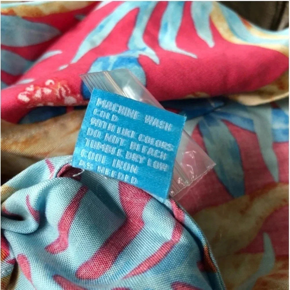 New J Mclaughlin Alondra Blouse Mini Norwich Leaves button
down collared top - Picture 10 of 10